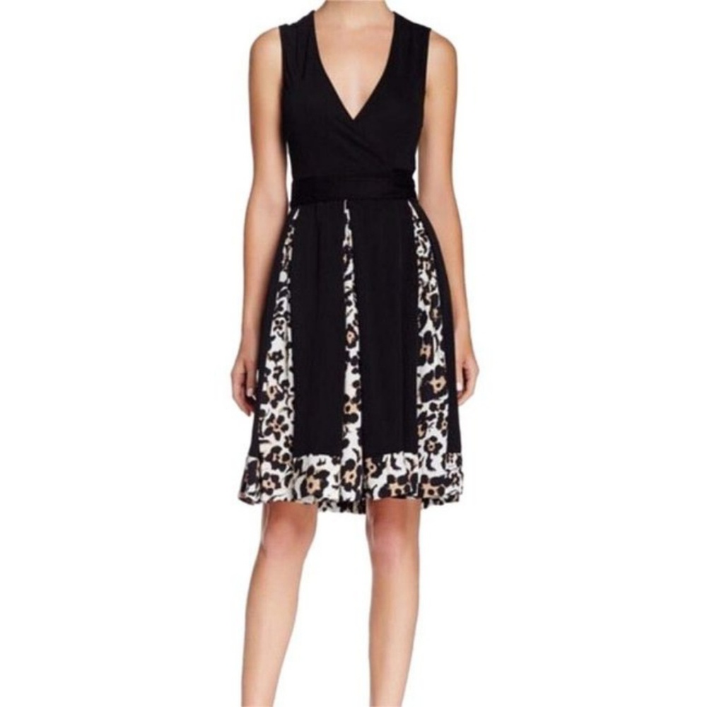 Diane Von Furstenberg Silk Wrap Dress Size 8 NWT
